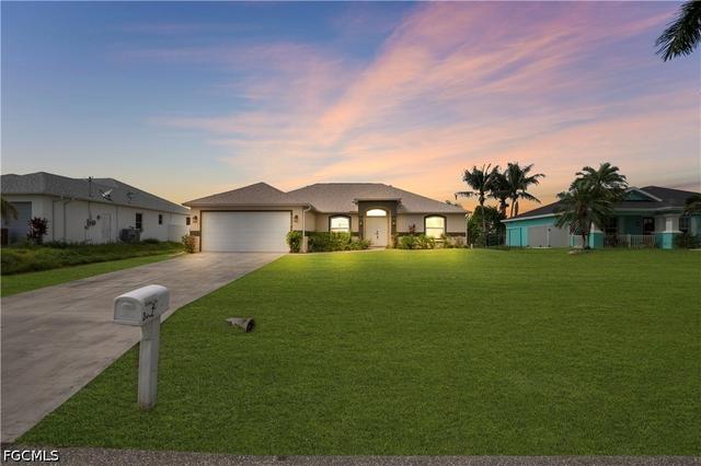 2007 NW 21st St, Cape Coral, FL 33993