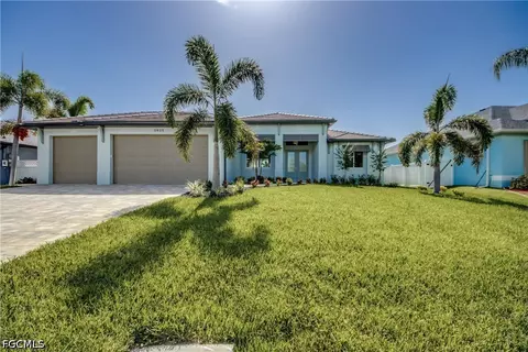 3935 SW 17th Pl, Cape Coral, FL 33914