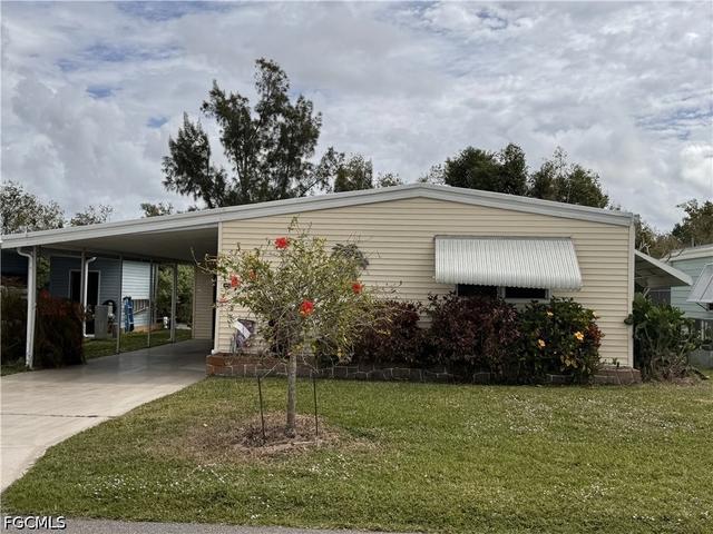 350 Shoreland Dr, Fort Myers, FL 33905