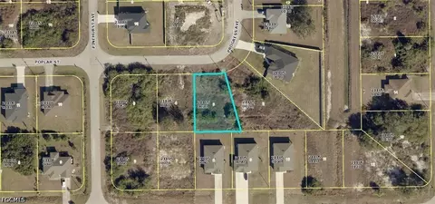392 Poplar St, Lehigh Acres, FL 33974