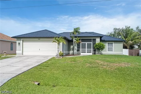 300 NW 22nd Pl, Cape Coral, FL 33993