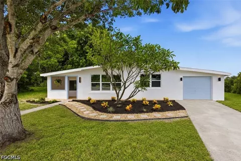 4213 Ellen Ave, Fort Myers, FL 33901