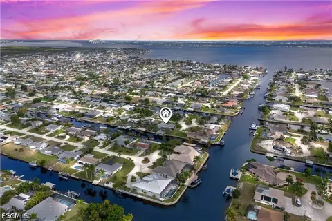 3122 SE 18th Pl, Cape Coral, FL 33904