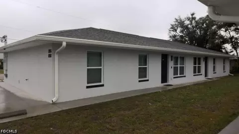 1858 Delaware Ave, Fort Myers, FL 33916