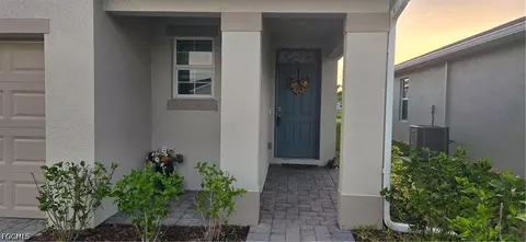 2793 Star Coral Dr, North Fort Myers, FL 33903