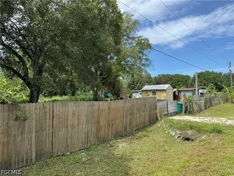 Exterior - 3502 NW 7th St, Okeechobee, FL 34972 photo 2 of 4