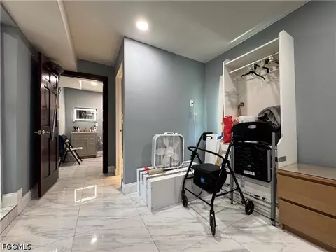 Entry Way - 3502 NW 7th St, Okeechobee, FL 34972 photo 6 of 7