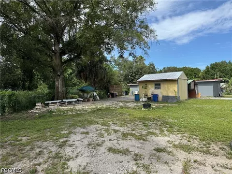 Exterior - 3502 NW 7th St, Okeechobee, FL 34972 photo 3 of 4