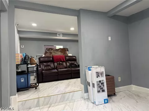 Entry Way - 3502 NW 7th St, Okeechobee, FL 34972 photo 2 of 7