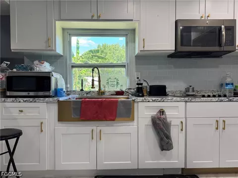 Kitchen - 3502 NW 7th St, Okeechobee, FL 34972 photo 2 of 5