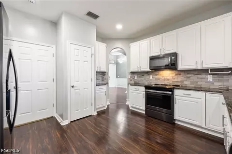 3940 Ruxton Rd, Naples, FL 34116 photo 5