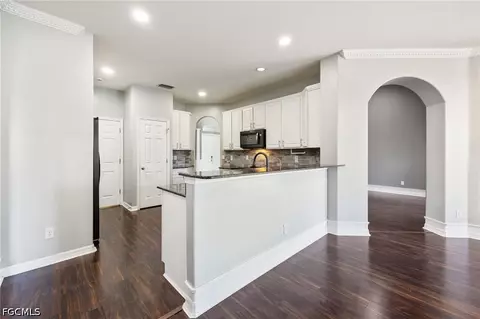 3940 Ruxton Rd, Naples, FL 34116 photo 6