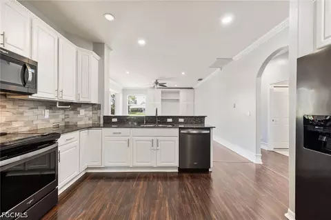 3940 Ruxton Rd, Naples, FL 34116 photo 7