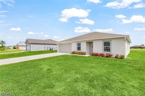 127 NW 10th Ter, Cape Coral, FL 33993