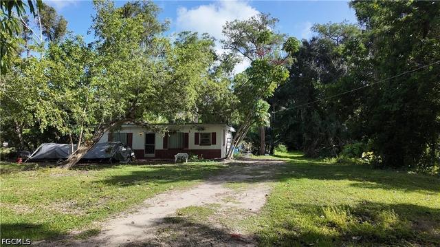 6969 Magnolia Ln, Fort Myers, FL 33966