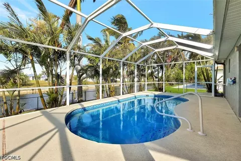 605 SW 13th St, Cape Coral, FL 33991