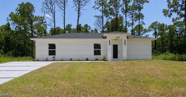 1120 Ravenswood St E, Lehigh Acres, FL 33974