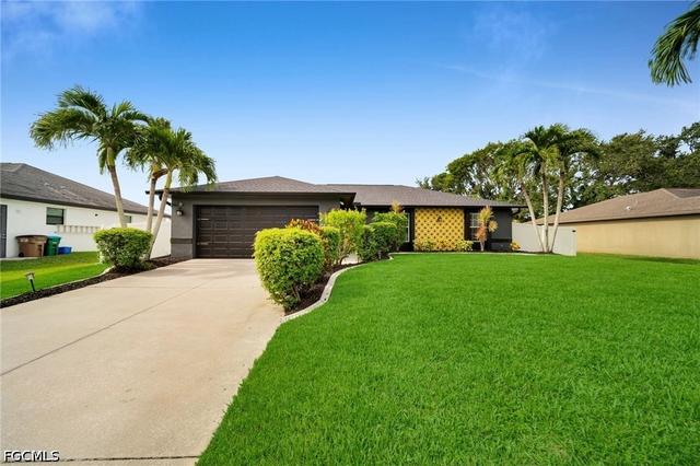 636 SW 10th St, Cape Coral, FL 33991