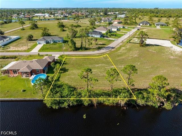 2719 NW 26th St, Cape Coral, FL 33993