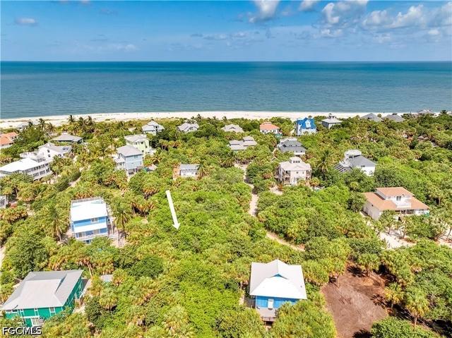 552 Coral Cir, Captiva, FL 33924