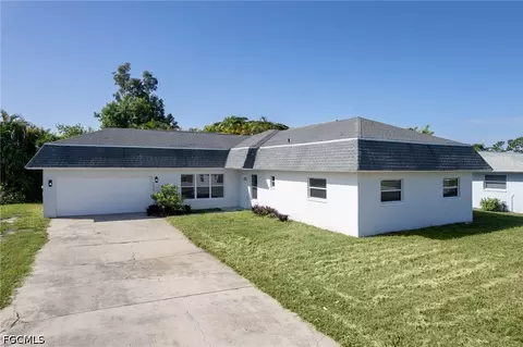 7370 Sea Island Rd, Fort Myers, FL 33967