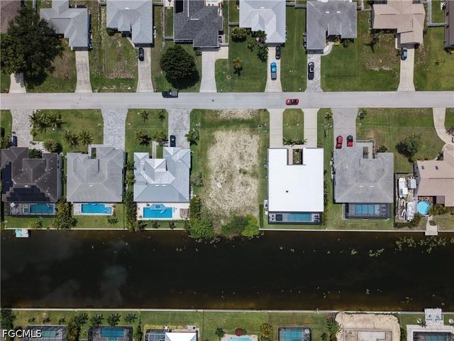 3315 SW 11th Ct, Cape Coral, FL 33914