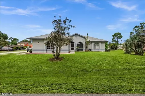 17448 Arizona Rd, Fort Myers, FL 33967