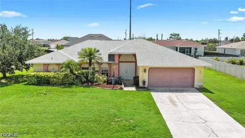 2021 NW Juanita Pl, Cape Coral, FL 33993