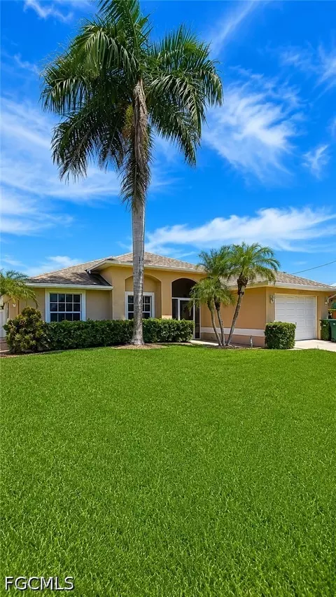 3705 NE 23rd Ave, Cape Coral, FL 33909