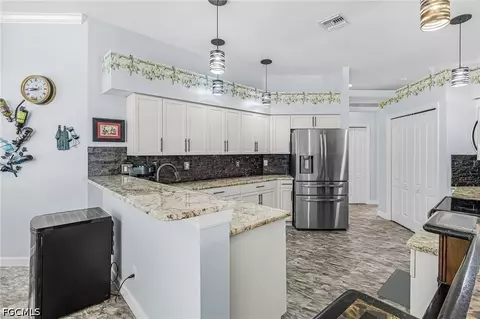 Kitchen - 9237 Lanthorn Way, Estero, FL 33928 photo 3 of 4