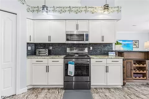 Kitchen - 9237 Lanthorn Way, Estero, FL 33928 photo 4 of 4