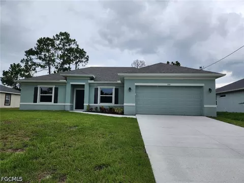 3514 42nd St SW, Lehigh Acres, FL 33976