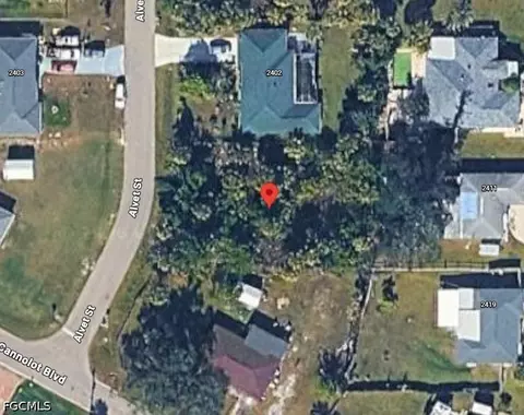 2410 Alvet St, Port Charlotte, FL 33948