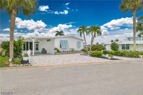 17591 Bryan Ct, Fort Myers Beach, FL 33931