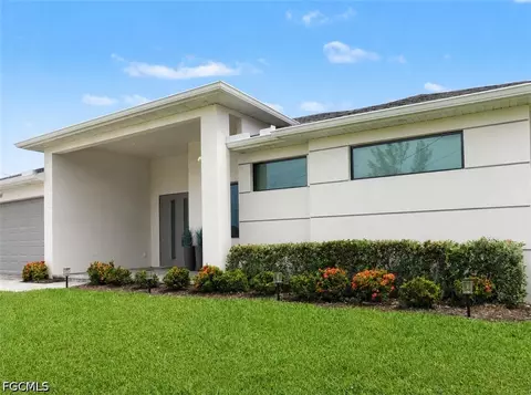 2019 SW 28th Ln, Cape Coral, FL 33914