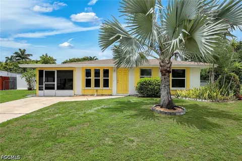 11330 Linda Loma Dr, Fort Myers, FL 33908