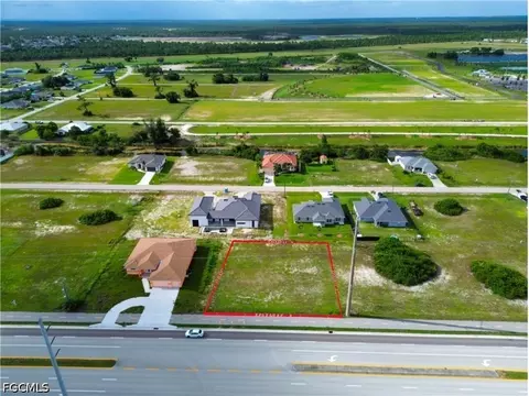 1229 Kismet Pkwy W, Cape Coral, FL 33993