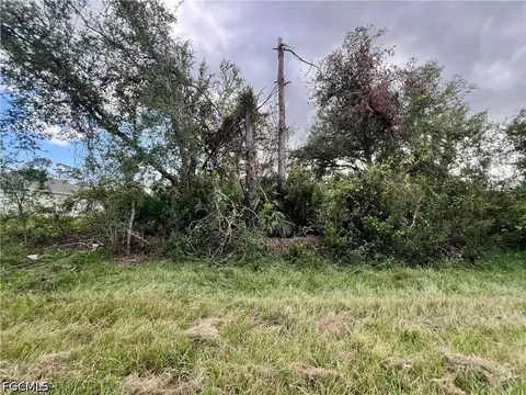12189 Vaughan Ave, Port Charlotte, FL 33981