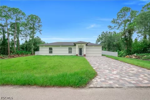 174 Blakely Ave S, Lehigh Acres, FL 33974