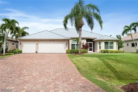 2535 SW 28th Ave, Cape Coral, FL 33914
