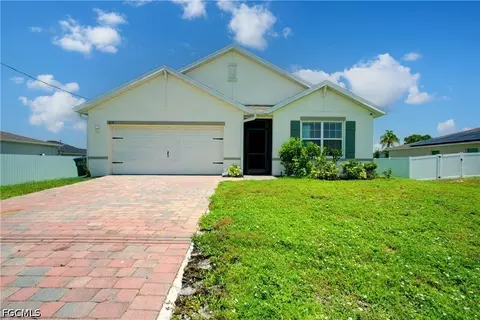 919 NE 11th St, Cape Coral, FL 33909