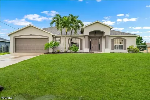 1305 SW 22nd Pl, Cape Coral, FL 33991