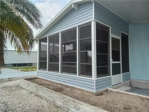 4999 Gulfgate Ln, Saint James City, FL 33956
