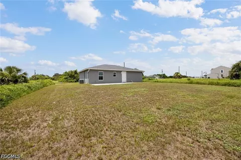 Exterior - 3061 Adcock Dr, Labelle, FL 33935 photo 3 of 4