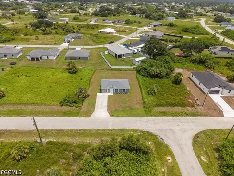View/Area - 3061 Adcock Dr, Labelle, FL 33935 photo 4 of 9