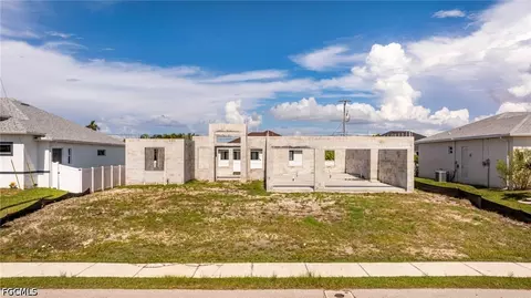 428 SW 28th Ave, Cape Coral, FL 33991