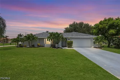 1422 SW 1st Ave, Cape Coral, FL 33991