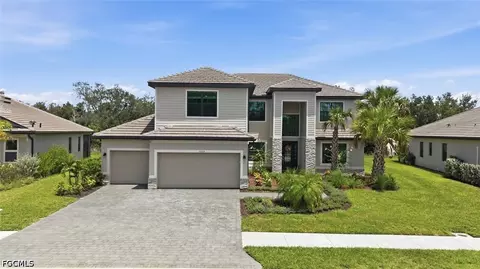 11035 Hanging Vine Dr, Fort Myers, FL 33913