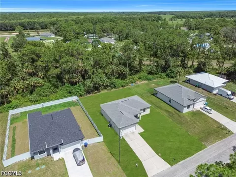 View/Area - 8031 Sandy Cir, Labelle, FL 33935 photo 8 of 14