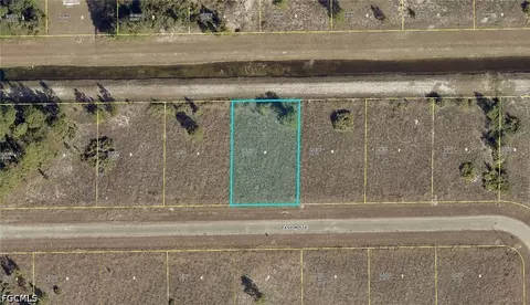 1113 Easton St E, Lehigh Acres, FL 33974